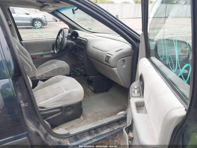 46252610 :رقم المزاد ، 1GNDX03E92D116384 vin ، 2002 Chevrolet Venture Ls مزاد بيع