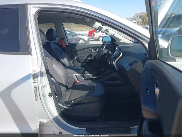 Продажа на аукционе авто 2011 Hyundai Tucson Gls, vin: KM8JUCAC7BU136264, номер лота: 46252613