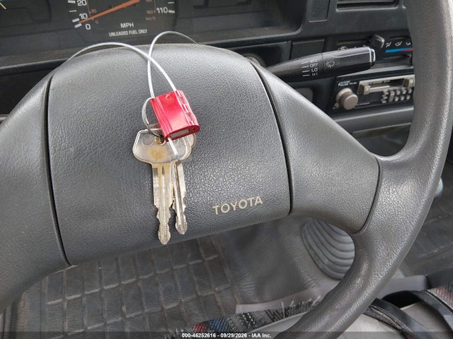 1991 Toyota Pickup 1/2 Ton Short Wheelbase მანქანა იყიდება აუქციონზე, vin: JT4RN81A7M5113385, აუქციონის ნომერი: 46252616