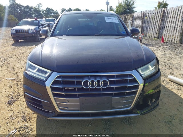 46252761 :رقم المزاد ، WA1BNAFY1J2004586 vin ، 2018 Audi Q5 2.0t Premium/2.0t Tech Premium مزاد بيع