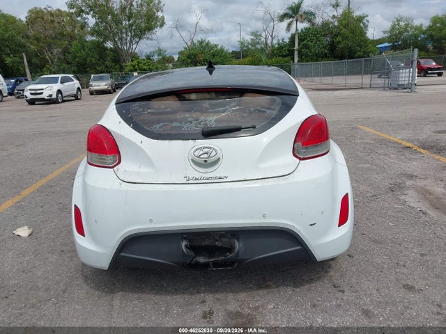 Продаж на аукціоні авто 2013 Hyundai Veloster Base W/gray, vin: KMHTC6AD2DU107490, номер лоту: 46252830