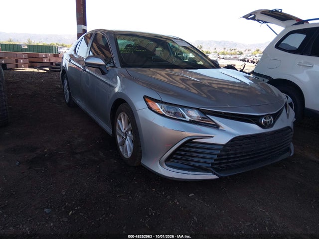 Продаж на аукціоні авто 2021 Toyota Camry Le, vin: 4T1C11AK4MU421973, номер лоту: 46252963