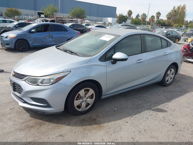 Chevrolet Cruze Ls Auto 2017 1G1BC5SM3H7162777 Image 2