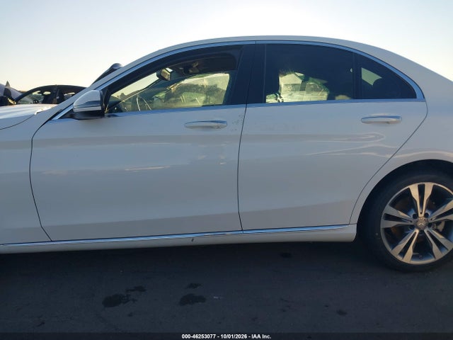 55SWF4KB3GU108024 Mercedes-Benz C 300 4matic