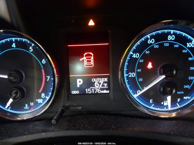 46253138 :رقم المزاد ، 2T1BURHE2HC953540 vin ، 2017 Toyota Corolla Le مزاد بيع