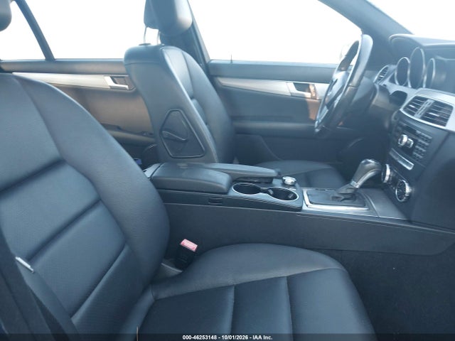 Продажа на аукционе авто 2013 Mercedes-benz C 250 Sport, vin: WDDGF4HB4DR264825, номер лота: 46253148