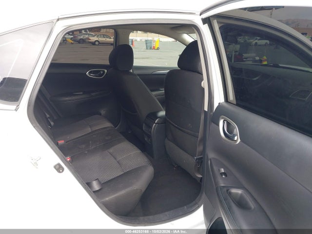 Продажа на аукционе авто 2017 Nissan Sentra Sr, vin: 3N1AB7AP4HY375798, номер лота: 46253168