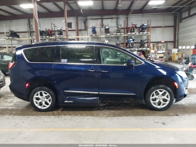 Aukcja sprzedaży 2017 Chrysler Pacifica Touring-l Plus, vin: 2C4RC1EGXHR803460, numer aukcji: 46253205