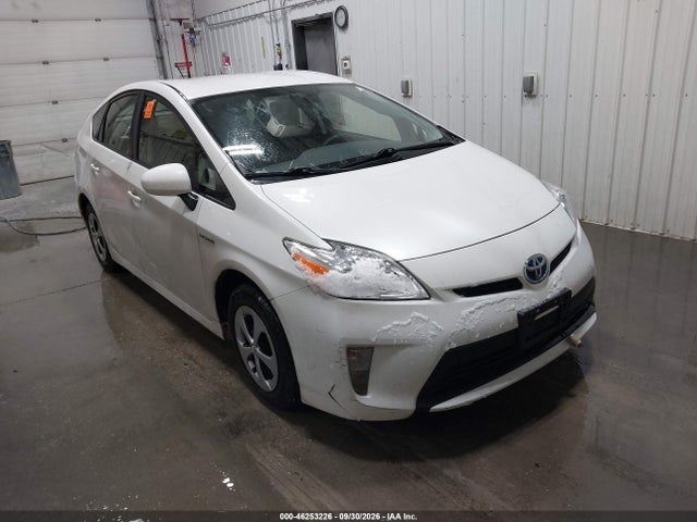 2015 Toyota Prius Two მანქანა იყიდება აუქციონზე, vin: JTDKN3DU7F0465957, აუქციონის ნომერი: 46253226