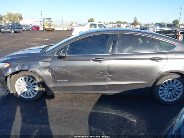 46253245 :رقم المزاد ، 3FA6P0LU4GR251415 vin ، 2016 Ford Fusion Hybrid Se مزاد بيع