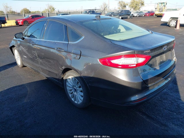 46253245 :رقم المزاد ، 3FA6P0LU4GR251415 vin ، 2016 Ford Fusion Hybrid Se مزاد بيع