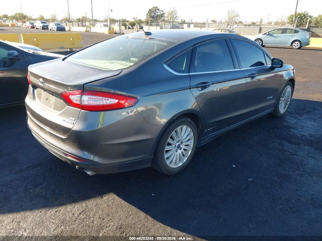 46253245 :رقم المزاد ، 3FA6P0LU4GR251415 vin ، 2016 Ford Fusion Hybrid Se مزاد بيع