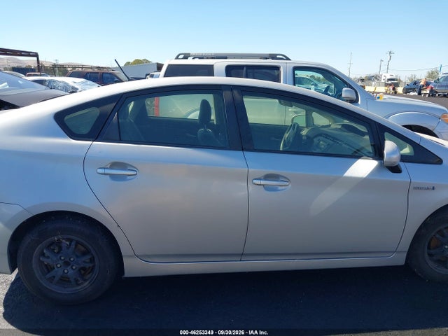 Toyota Prius Two 2015 JTDKN3DU4F0445603 Image 13