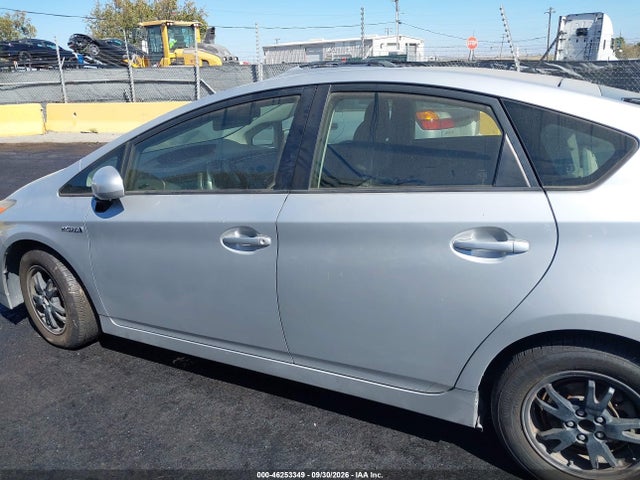 Toyota Prius Two 2015 JTDKN3DU4F0445603 Image 14