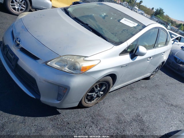 Toyota Prius Two 2015 JTDKN3DU4F0445603 Image 2