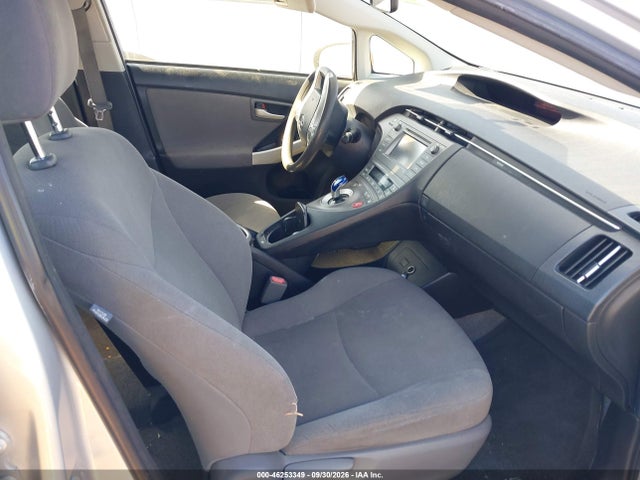 Toyota Prius Two 2015 JTDKN3DU4F0445603 Image 5