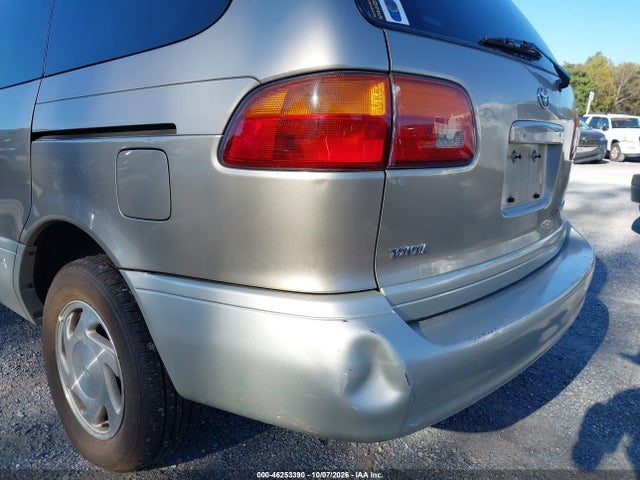 Продаж на аукціоні авто 2000 Toyota Sienna Xle, vin: 4T3ZF13C4YU217124, номер лоту: 46253390