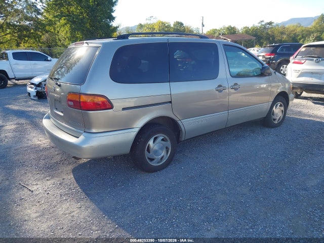 Продаж на аукціоні авто 2000 Toyota Sienna Xle, vin: 4T3ZF13C4YU217124, номер лоту: 46253390