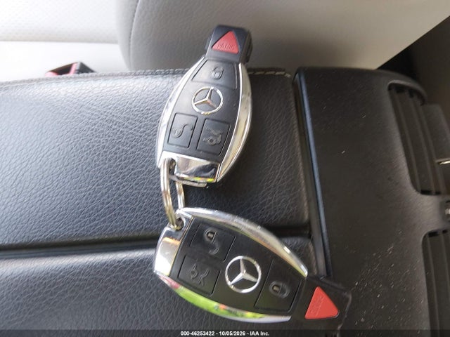 2015 Mercedes-benz Glk 350 4matic მანქანა იყიდება აუქციონზე, vin: WDCGG8JB1FG439985, აუქციონის ნომერი: 46253422