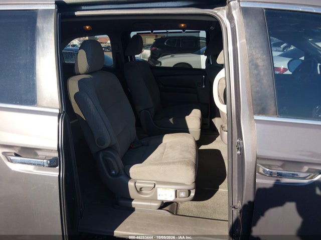 Продажа на аукционе авто 2016 Honda Odyssey Se, vin: 5FNRL5H39GB043323, номер лота: 46253444
