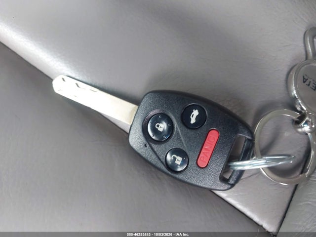 Продажа на аукционе авто 2015 Honda Pilot Touring, vin: 5FNYF3H99FB002295, номер лота: 46253483