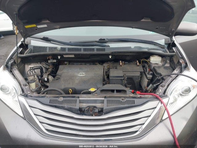 Продажа на аукционе авто 2013 Toyota Sienna Xle 7 Passenger, vin: 5TDDK3DC8DS058281, номер лота: 46253512