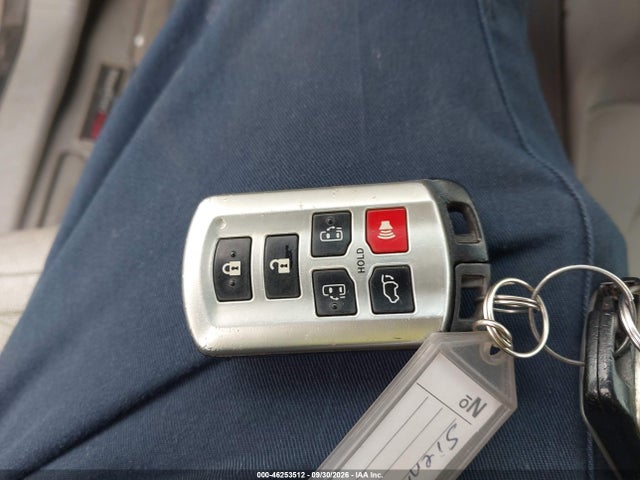 Продажа на аукционе авто 2013 Toyota Sienna Xle 7 Passenger, vin: 5TDDK3DC8DS058281, номер лота: 46253512