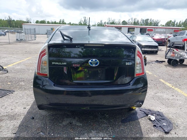 2014 Toyota Prius Three მანქანა იყიდება აუქციონზე, vin: JTDKN3DU6E0384298, აუქციონის ნომერი: 46253677