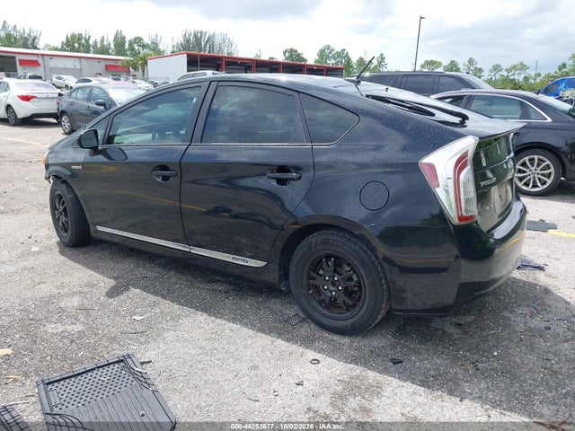 2014 Toyota Prius Three მანქანა იყიდება აუქციონზე, vin: JTDKN3DU6E0384298, აუქციონის ნომერი: 46253677