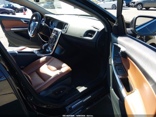 Продаж на аукціоні авто 2013 Volvo S60 T5/t5 Platinum/t5 Premier/t5 Premier Plus, vin: YV1612FH1D2197863, номер лоту: 46253696