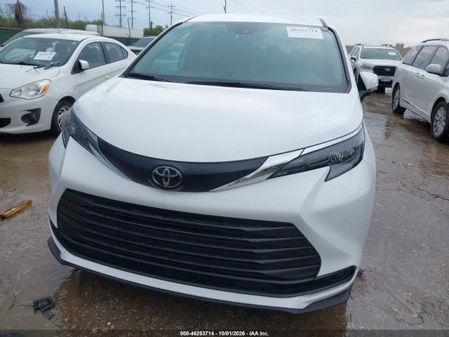 Toyota SIENNA LE 2026 5TDKRKEC5TS296390 Image 6