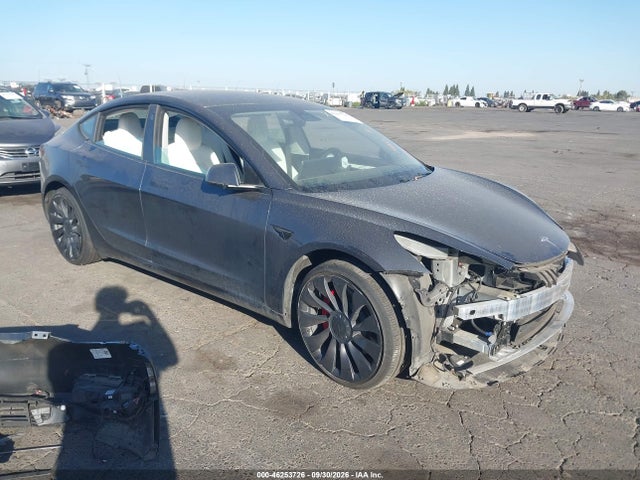 46253726 :رقم المزاد ، 5YJ3E1EC3NF136039 vin ، 2022 Tesla Model 3 Performance Dual Motor All-wheel Drive مزاد بيع