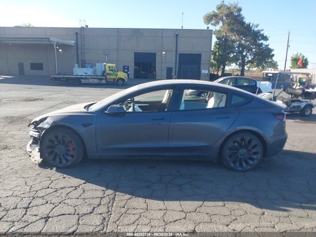 2022 Tesla Model 3 Performance Dual Motor All-wheel Drive მანქანა იყიდება აუქციონზე, vin: 5YJ3E1EC3NF136039, აუქციონის ნომერი: 46253726