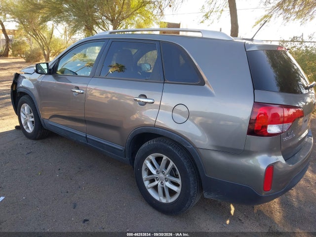 KIA SORENTO LX 2014 5XYKT3A61EG535988 Image 3