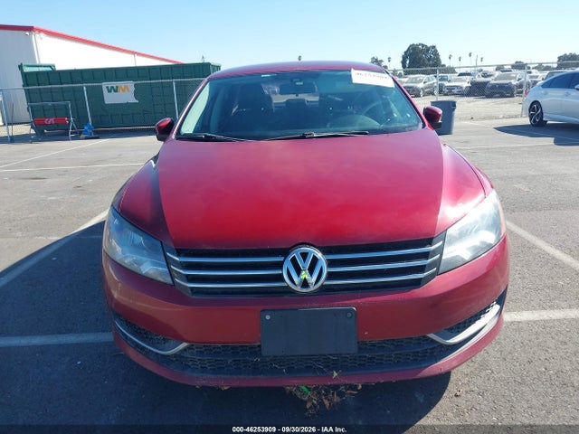 2015 Volkswagen Passat 1.8t Wolfsburg Edition მანქანა იყიდება აუქციონზე, vin: 1VWAT7A32FC056667, აუქციონის ნომერი: 46253909