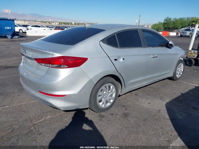 Hyundai ELANTRA SE 2017 5NPD74LF8HH201261 Image 4