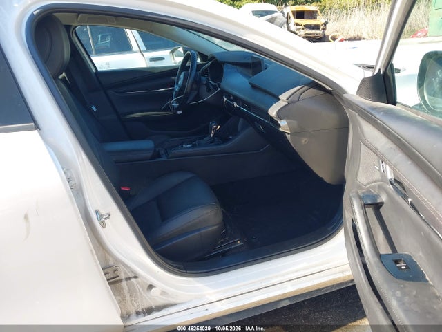 2022 Mazda Mazda3 2.5 Turbo მანქანა იყიდება აუქციონზე, vin: 3MZBPBAY1NM306680, აუქციონის ნომერი: 46254039