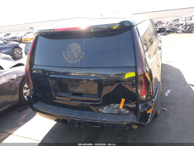 2015 Chevrolet Suburban 1500 Ls მანქანა იყიდება აუქციონზე, vin: 1GNSCHKCXFR281726, აუქციონის ნომერი: 46254090