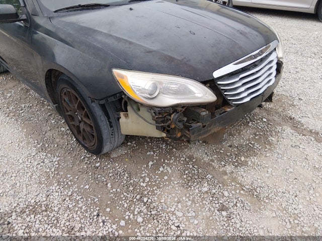 46254220 :رقم المزاد ، 1C3CCBAG1DN729326 vin ، 2013 Chrysler 200 Lx مزاد بيع