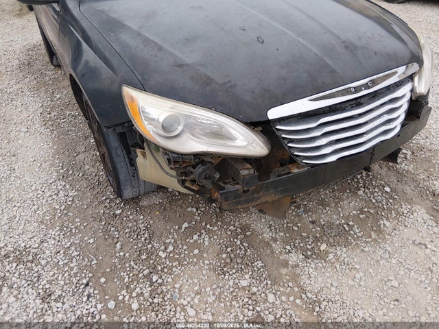 46254220 :رقم المزاد ، 1C3CCBAG1DN729326 vin ، 2013 Chrysler 200 Lx مزاد بيع