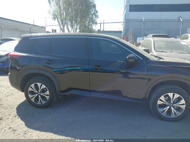 5N1AT3BA9MC737412 Nissan Rogue Sv Fwd