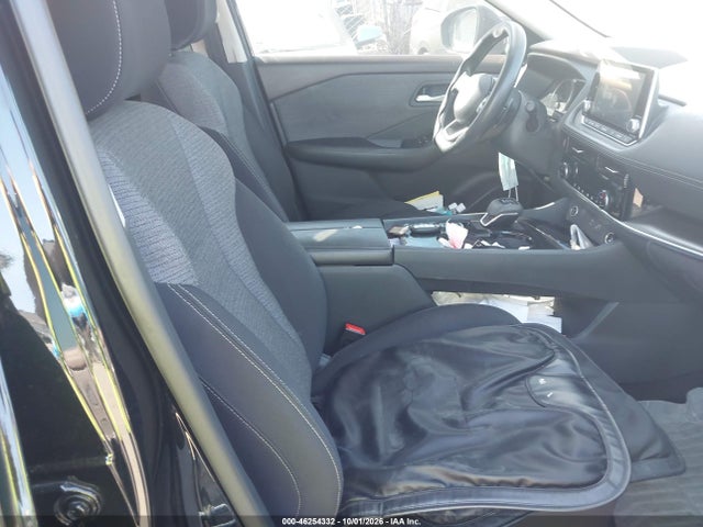 5N1AT3BA9MC737412 Nissan Rogue Sv Fwd