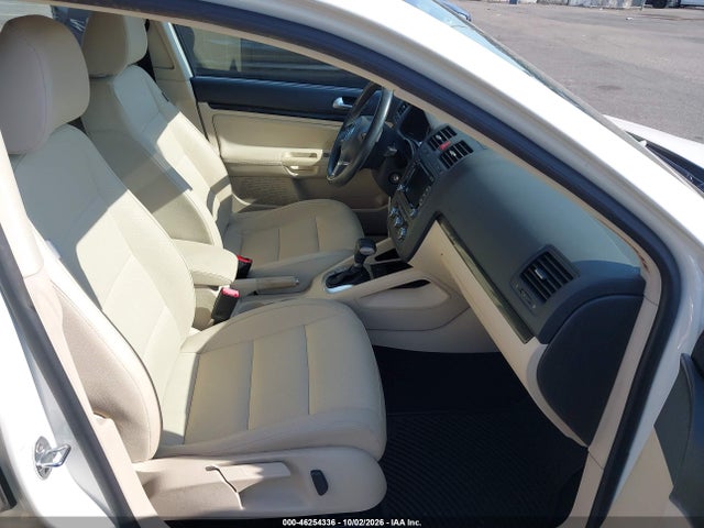 2010 Volkswagen Jetta Se მანქანა იყიდება აუქციონზე, vin: 3VWRX7AJ6AM033809, აუქციონის ნომერი: 46254336
