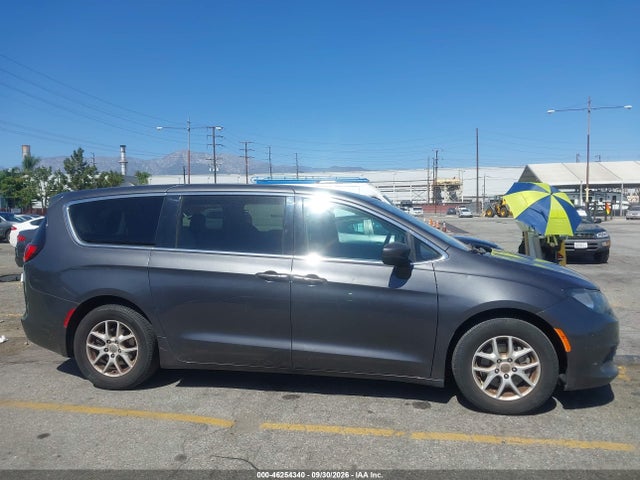 Auction sale of the 2017 Chrysler Pacifica Touring, vin: 2C4RC1DG6HR533774, lot number: 46254340