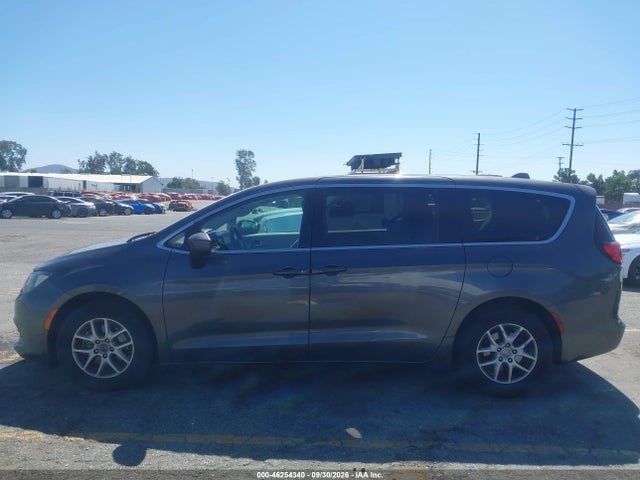 Auction sale of the 2017 Chrysler Pacifica Touring, vin: 2C4RC1DG6HR533774, lot number: 46254340