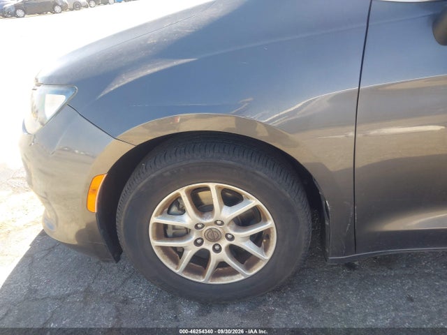 Auction sale of the 2017 Chrysler Pacifica Touring, vin: 2C4RC1DG6HR533774, lot number: 46254340