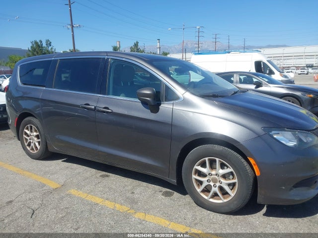 Auction sale of the 2017 Chrysler Pacifica Touring, vin: 2C4RC1DG6HR533774, lot number: 46254340