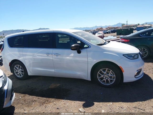 2025 Chrysler Pacifica Select მანქანა იყიდება აუქციონზე, vin: 2C4RC1BG8SR520499, აუქციონის ნომერი: 46254359