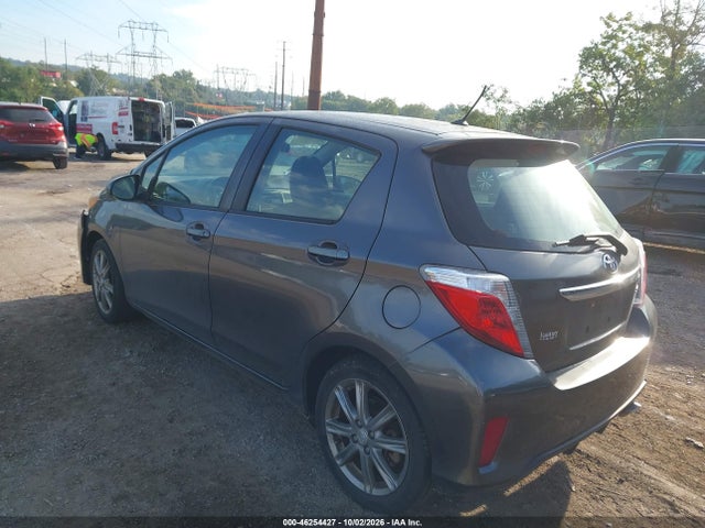 46254427 :رقم المزاد ، JTDKTUD38CD501212 vin ، 2012 Toyota Yaris Se مزاد بيع
