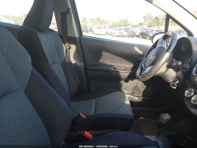 46254427 :رقم المزاد ، JTDKTUD38CD501212 vin ، 2012 Toyota Yaris Se مزاد بيع